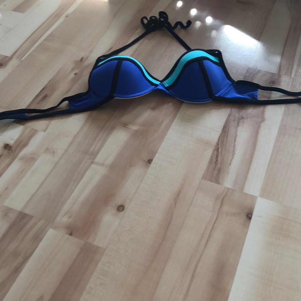 bikini top